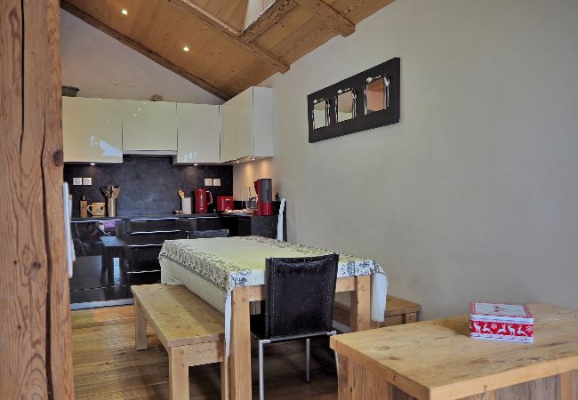 Appartement à Arâches-la-Frasse - Les Carroz centre, location d'un appartement décoré avec gôut. Pour 6 personnes. Appartement à Arâches-la-Frasse - Les Carroz centre, location d'un appartement décoré avec gôut. Pour 6 personnes.