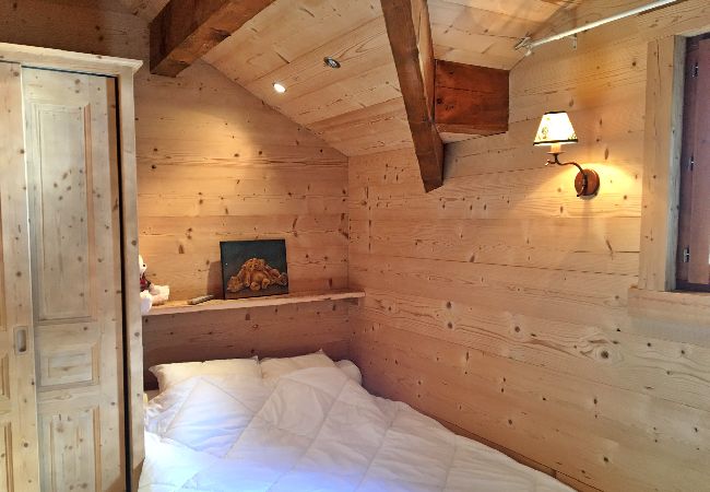 Appartement à Arâches-la-Frasse - Les Carroz centre, location d'un appartement décoré avec gôut. Pour 6 personnes. Appartement à Arâches-la-Frasse - Les Carroz centre, location d'un appartement décoré avec gôut. Pour 6 personnes.