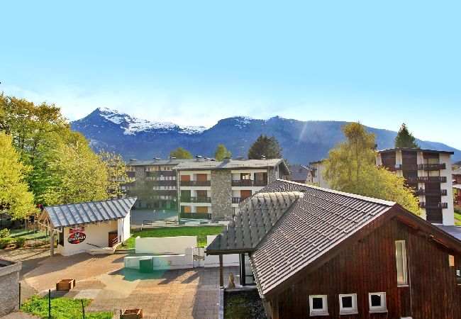 Appartement à Arâches-la-Frasse - Les Carroz centre, location d'un appartement décoré avec gôut. Pour 6 personnes. Appartement à Arâches-la-Frasse - Les Carroz centre, location d'un appartement décoré avec gôut. Pour 6 personnes.