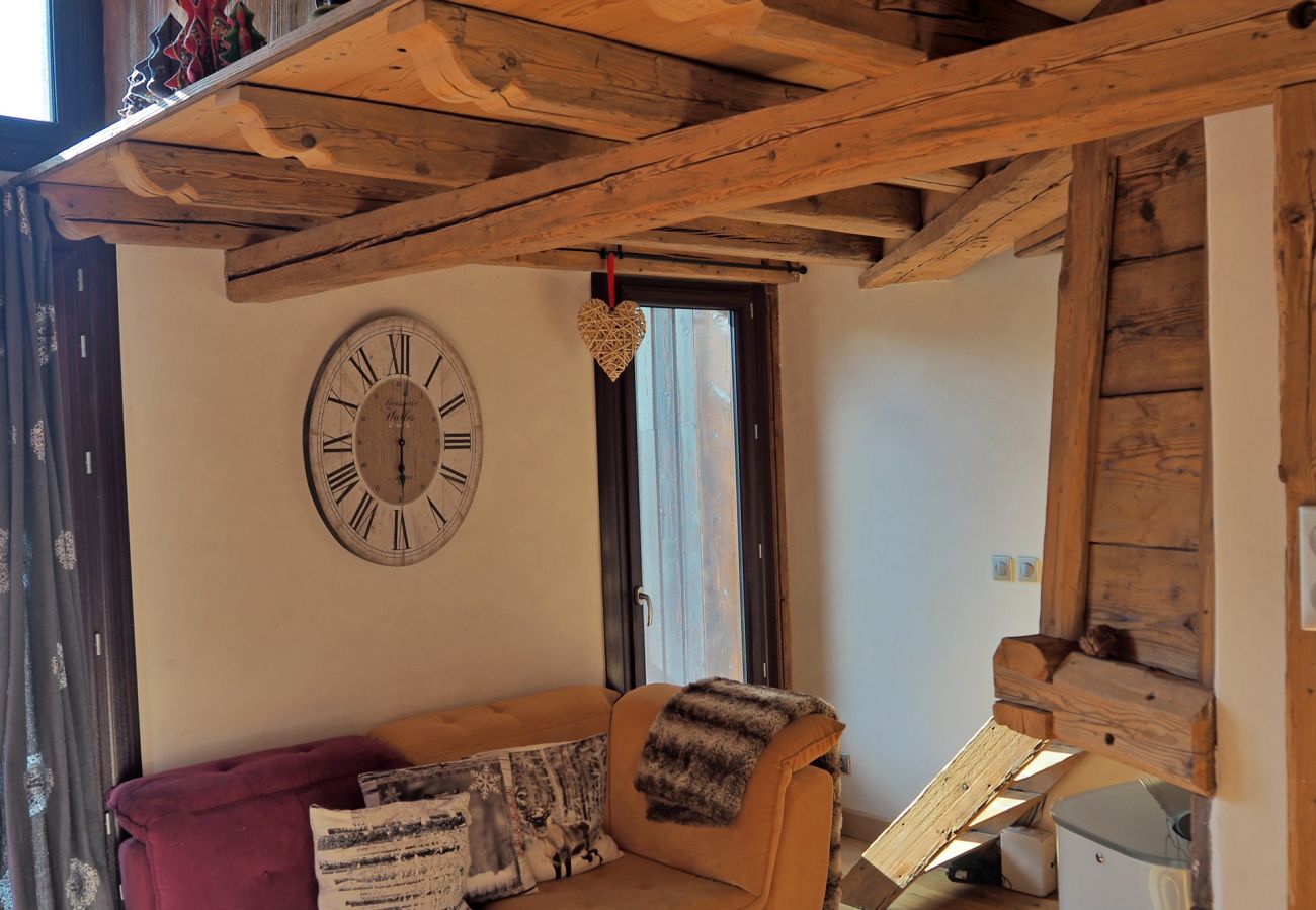 Appartement à Arâches-la-Frasse - Les Carroz centre, location d'un appartement décoré avec gôut. Pour 6 personnes - EDE429