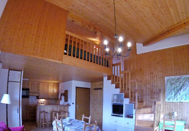 Appartement à Les Carroz d'Arâches - Location appartement de vacances 5 personnes aux Carroz d'Arâches, Grand Massif, au pied du télécabine Appartement à Les Carroz d'Arâches - Location appartement de vacances 5 personnes aux Carroz d'Arâches, Grand Massif, au pied du télécabine