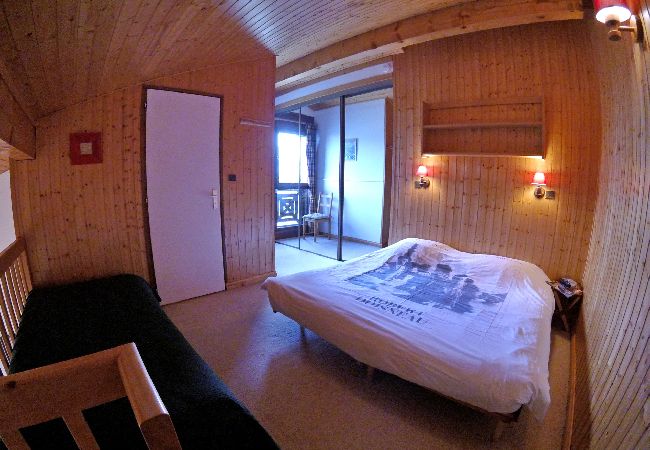 Appartement à Les Carroz d'Arâches - Location appartement de vacances 5 personnes aux Carroz d'Arâches, Grand Massif, au pied du télécabine Appartement à Les Carroz d'Arâches - Location appartement de vacances 5 personnes aux Carroz d'Arâches, Grand Massif, au pied du télécabine