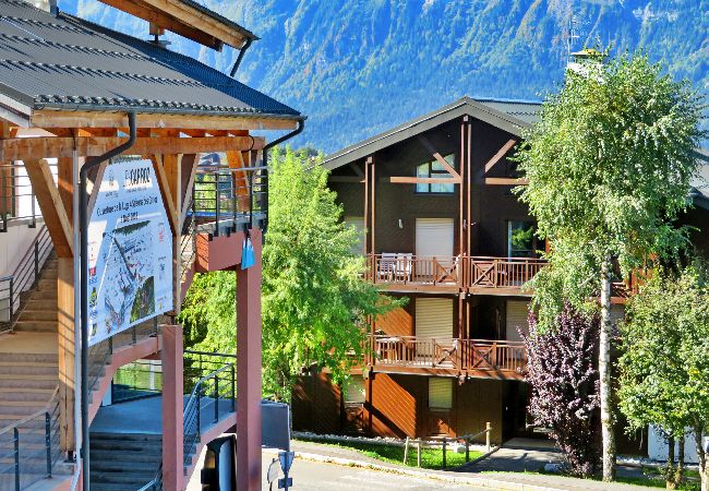 Appartement à Les Carroz d'Arâches - Location appartement de vacances 5 personnes aux Carroz d'Arâches, Grand Massif, au pied du télécabine Appartement à Les Carroz d'Arâches - Location appartement de vacances 5 personnes aux Carroz d'Arâches, Grand Massif, au pied du télécabine