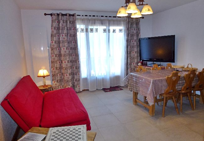Appartement à Les Carroz d'Arâches - Les Carroz, skis aux pieds, location d'un appartement pour 6 personnes Appartement à Les Carroz d'Arâches - Les Carroz, skis aux pieds, location d'un appartement pour 6 personnes