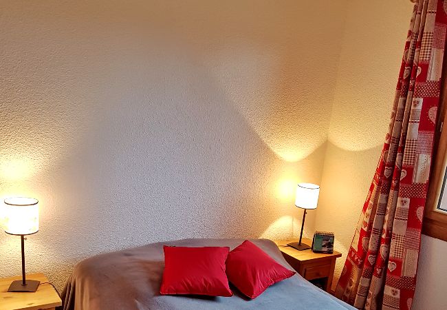 Appartement à Les Carroz d'Arâches - Les Carroz, skis aux pieds, location d'un appartement pour 6 personnes Appartement à Les Carroz d'Arâches - Les Carroz, skis aux pieds, location d'un appartement pour 6 personnes