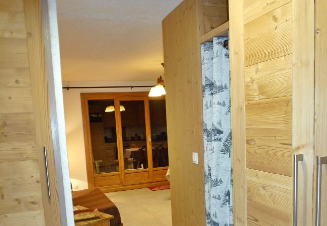Appartement à Les Carroz d'Arâches - Les Carroz, skis aux pieds, location d'un appartement pour 6 personnes Appartement à Les Carroz d'Arâches - Les Carroz, skis aux pieds, location d'un appartement pour 6 personnes