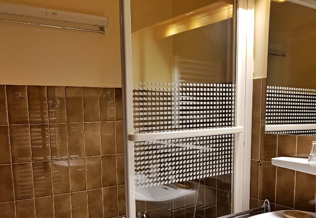 Appartement à Les Carroz d'Arâches - Les Carroz, skis aux pieds, location d'un appartement pour 6 personnes Appartement à Les Carroz d'Arâches - Les Carroz, skis aux pieds, location d'un appartement pour 6 personnes