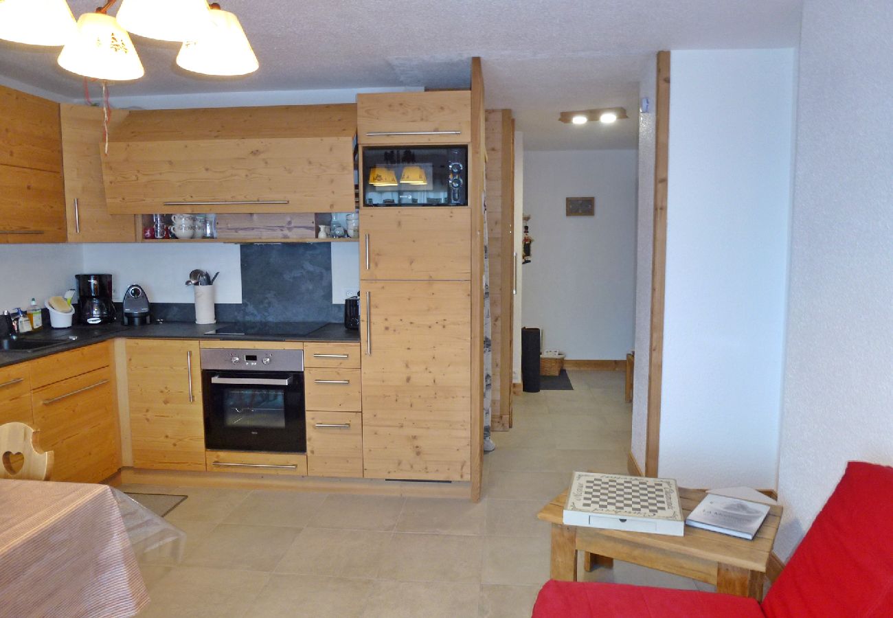 Appartement à Les Carroz d'Arâches - Les Carroz, skis aux pieds, location d'un appartement pour 6 personnes Appartement à Les Carroz d'Arâches - Les Carroz, skis aux pieds, location d'un appartement pour 6 personnes