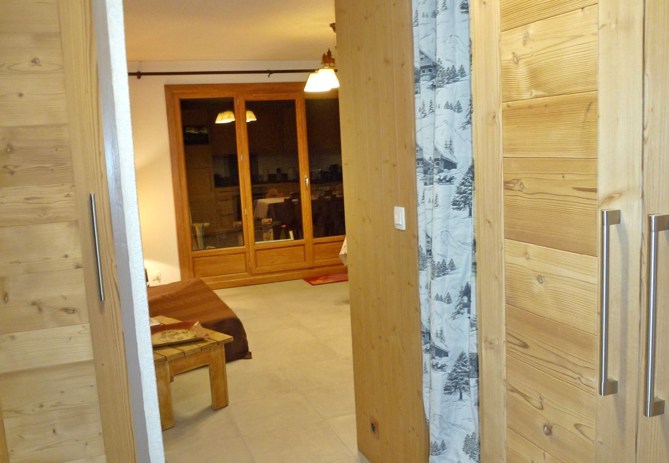 Appartement à Les Carroz d'Arâches - Les Carroz, skis aux pieds, location d'un appartement pour 6 personnes Appartement à Les Carroz d'Arâches - Les Carroz, skis aux pieds, location d'un appartement pour 6 personnes
