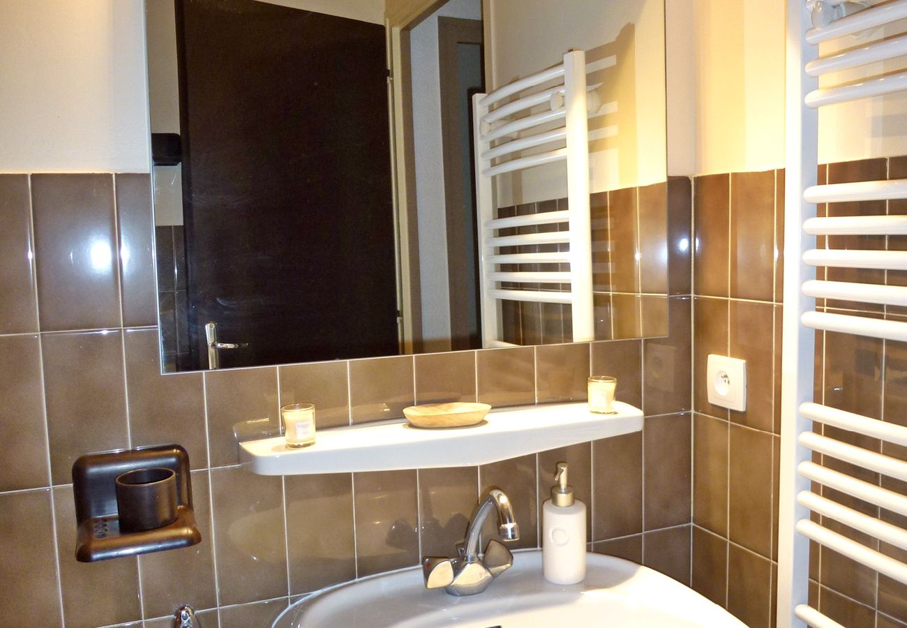 Appartement à Les Carroz d'Arâches - Les Carroz, skis aux pieds, location d'un appartement pour 6 personnes Appartement à Les Carroz d'Arâches - Les Carroz, skis aux pieds, location d'un appartement pour 6 personnes