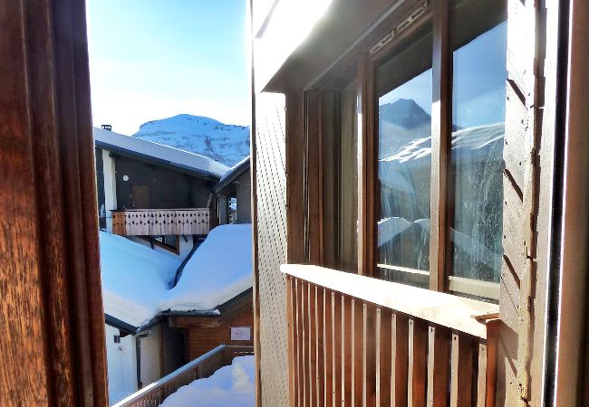 Appartement à Les Carroz d'Arâches - Location appartement de vacances 2 chambres 8 personnes aux Carroz d'Arâches, Haute-Savoie, centre village et proche navette Appartement à Les Carroz d'Arâches - Location appartement de vacances 2 chambres 8 personnes aux Carroz d'Arâches, Haute-Savoie, centre village et proche navette