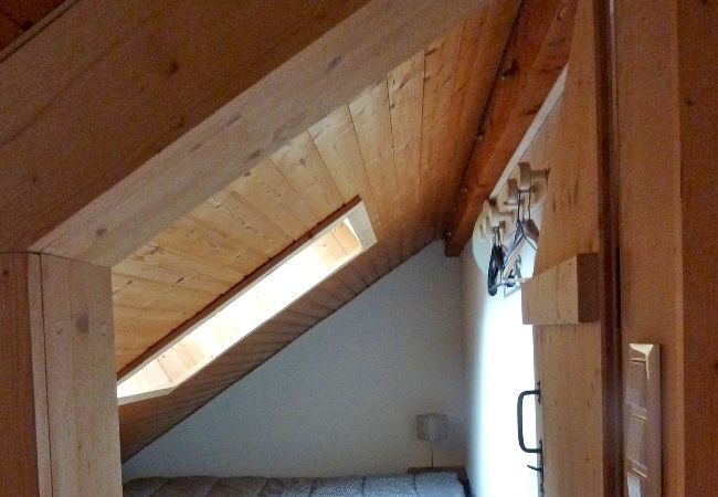 Appartement à Les Carroz d'Arâches - Location appartement de vacances 2 chambres 8 personnes aux Carroz d'Arâches, Haute-Savoie, centre village et proche navette Appartement à Les Carroz d'Arâches - Location appartement de vacances 2 chambres 8 personnes aux Carroz d'Arâches, Haute-Savoie, centre village et proche navette