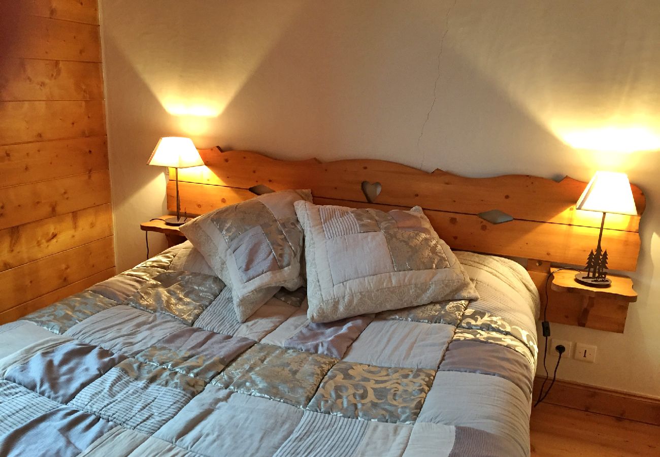 Appartement à Les Carroz d'Arâches - Aux Carroz, location d'un appartement pour 7 personnes - TRA555