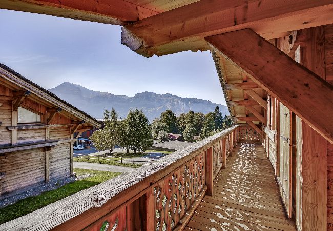 Chalet à Les Carroz d'Arâches - Chalet individuel pour 12 personnes, à 800 m de la télécabine Chalet à Les Carroz d'Arâches - Chalet individuel pour 12 personnes, à 800 m de la télécabine