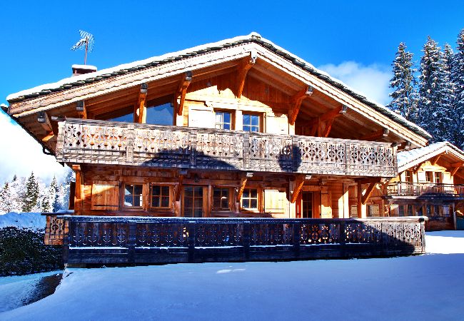Chalet à Les Carroz d'Arâches - Chalet individuel pour 12 personnes, à 800 m de la télécabine Chalet à Les Carroz d'Arâches - Chalet individuel pour 12 personnes, à 800 m de la télécabine