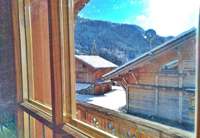 Chalet à Les Carroz d'Arâches - Chalet individuel pour 12 personnes, à 800 m de la télécabine Chalet à Les Carroz d'Arâches - Chalet individuel pour 12 personnes, à 800 m de la télécabine