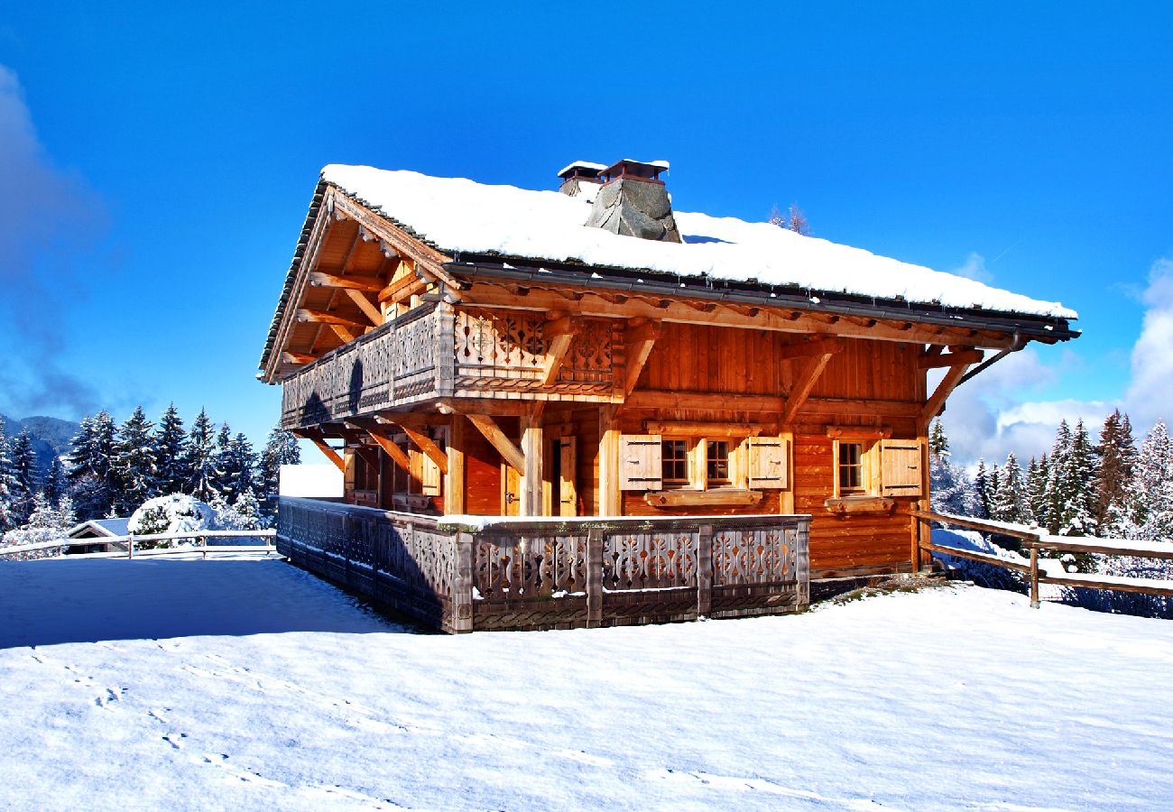 Chalet à Les Carroz d'Arâches - Chalet 12 personnes avec sauna, PROMOTION à 500 m de la télécabine - CRM568