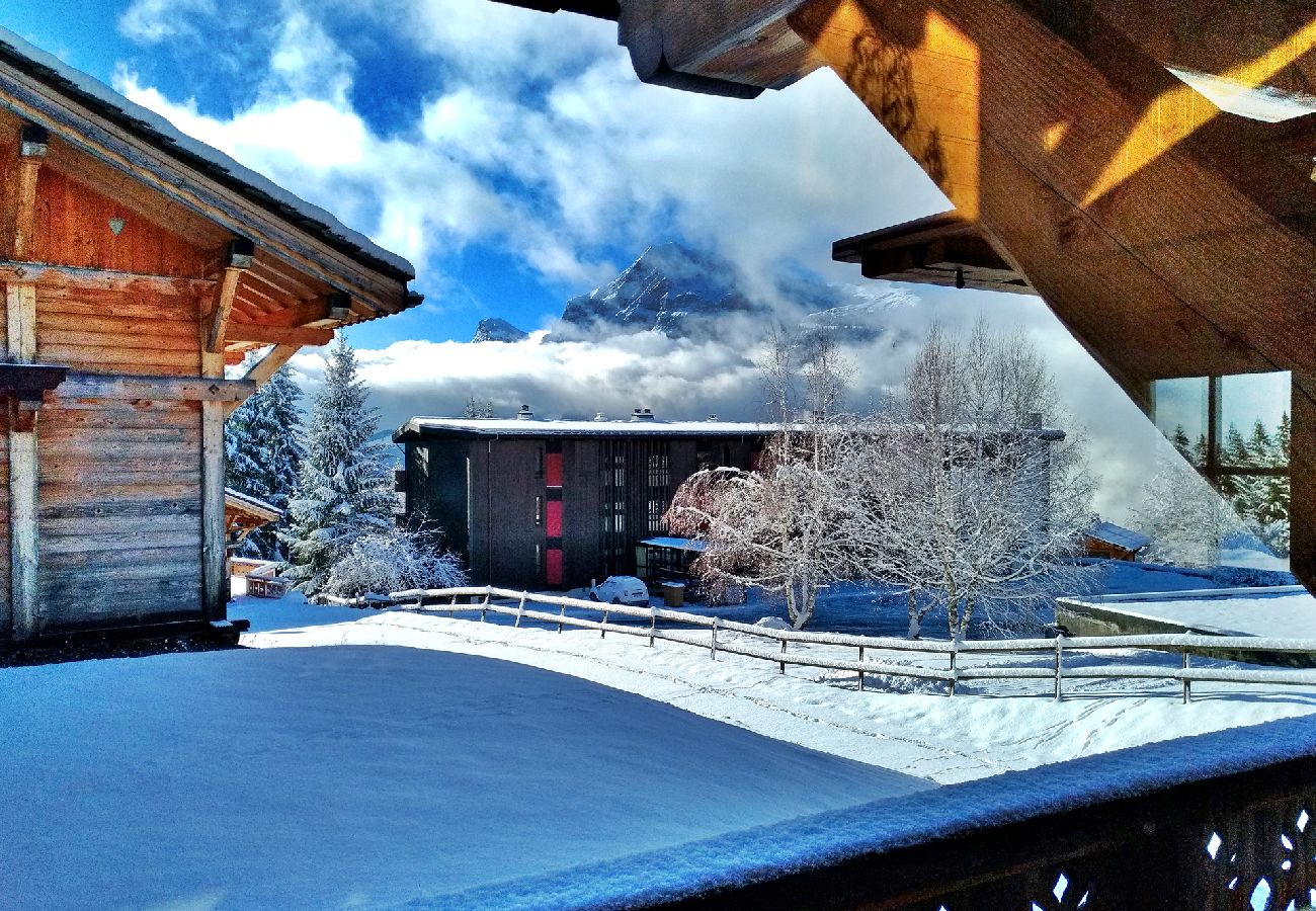 Chalet à Les Carroz d'Arâches - Chalet 12 personnes avec sauna, PROMOTION à 500 m de la télécabine - CRM568