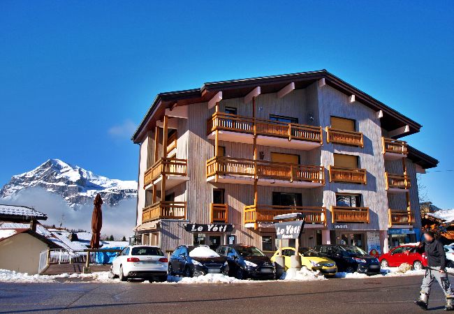 Studio à Les Carroz d'Arâches - Location studio de vacances pour 4 personnes aux Carroz d'Arâches, Grand Massif, centre village et proche piste - CAR258