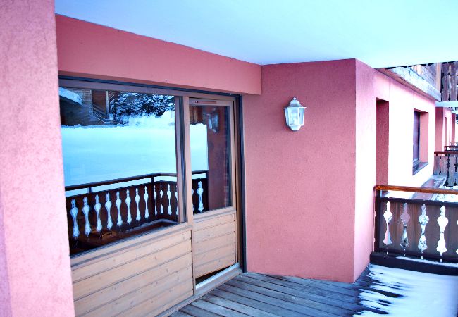 Appartement à Les Carroz d'Arâches - Appartement de vacances pour 6 personnes aux Carroz d'Arâches, Haute-Savoie Appartement à Les Carroz d'Arâches - Appartement de vacances pour 6 personnes aux Carroz d'Arâches, Haute-Savoie