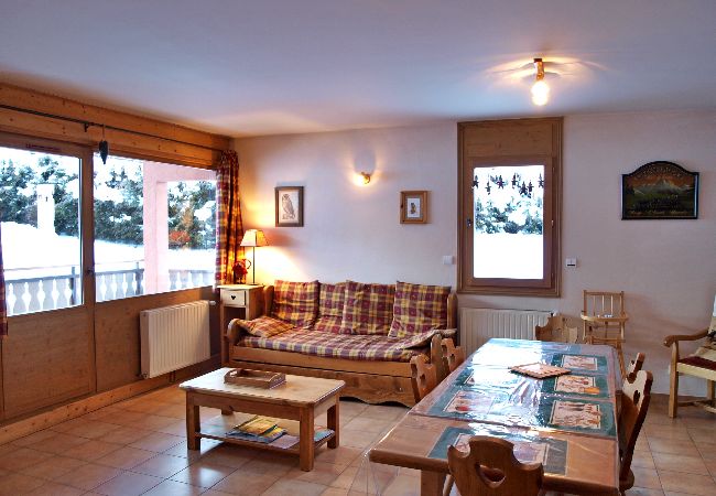 Appartement à Les Carroz d'Arâches - Appartement de vacances pour 6 personnes aux Carroz d'Arâches, Haute-Savoie Appartement à Les Carroz d'Arâches - Appartement de vacances pour 6 personnes aux Carroz d'Arâches, Haute-Savoie