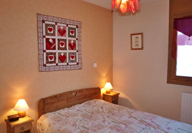Appartement à Les Carroz d'Arâches - Appartement de vacances pour 6 personnes aux Carroz d'Arâches, Haute-Savoie Appartement à Les Carroz d'Arâches - Appartement de vacances pour 6 personnes aux Carroz d'Arâches, Haute-Savoie