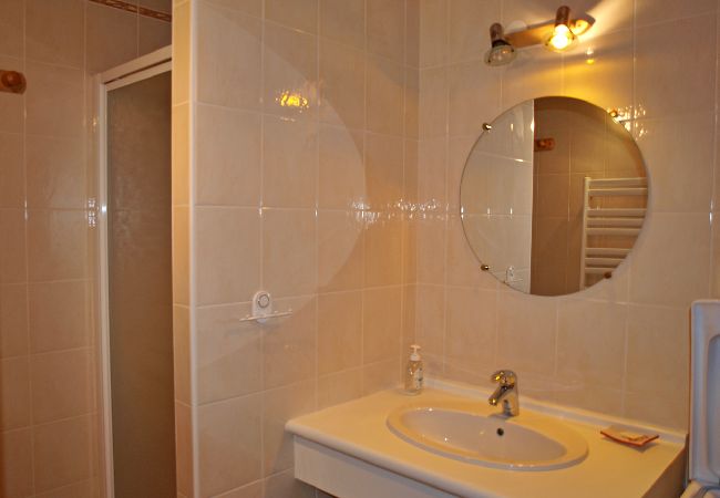 Appartement à Les Carroz d'Arâches - Appartement de vacances pour 6 personnes aux Carroz d'Arâches, Haute-Savoie Appartement à Les Carroz d'Arâches - Appartement de vacances pour 6 personnes aux Carroz d'Arâches, Haute-Savoie