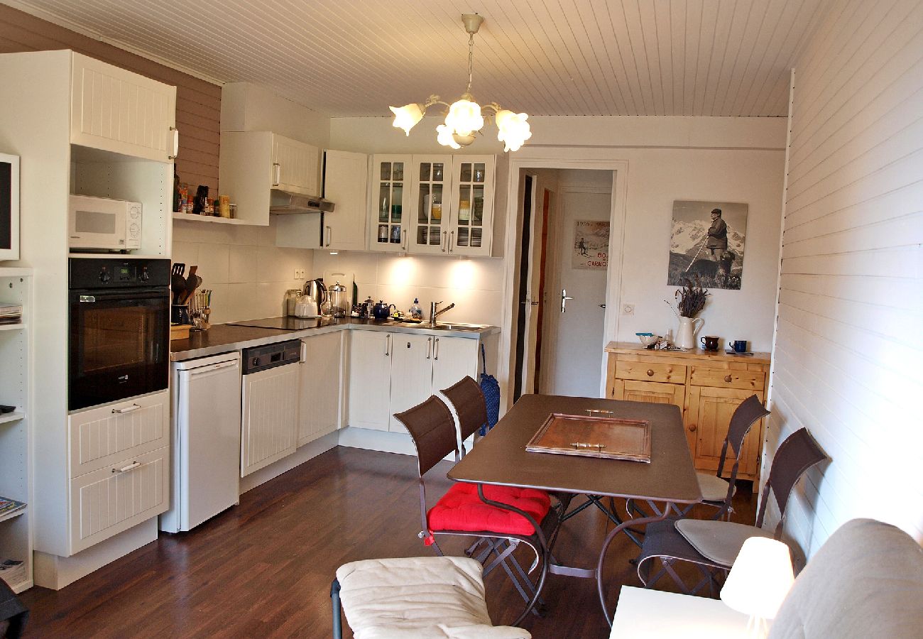 Appartement à Arâches-la-Frasse - Location d'un appartement de vacances pour 6 personnes aux Carroz d'Arâches - GVA379