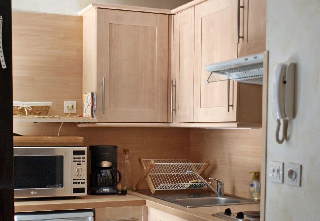 Appartement à Les Carroz d'Arâches - Appartement de vacances 2 chambres pour 6 personnes aux Carroz d'Arâches, Haute-Savoie, proche centre et navette Appartement à Les Carroz d'Arâches - Appartement de vacances 2 chambres pour 6 personnes aux Carroz d'Arâches, Haute-Savoie, proche centre et navette
