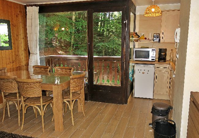 Appartement à Les Carroz d'Arâches - Appartement de vacances 2 chambres pour 6 personnes aux Carroz d'Arâches, Haute-Savoie, proche centre et navette Appartement à Les Carroz d'Arâches - Appartement de vacances 2 chambres pour 6 personnes aux Carroz d'Arâches, Haute-Savoie, proche centre et navette
