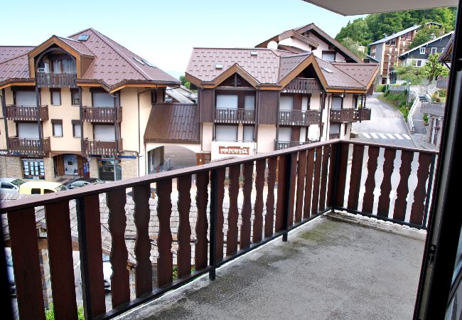 Appartement à Les Carroz d'Arâches - Centre station, appartement 6 personnes - PLA426