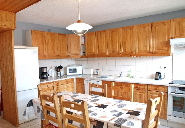Appartement à Les Carroz d'Arâches - Les Carroz d'Arâches plein centre, location d'un appartement pour 6 personnes Appartement à Les Carroz d'Arâches - Les Carroz d'Arâches plein centre, location d'un appartement pour 6 personnes