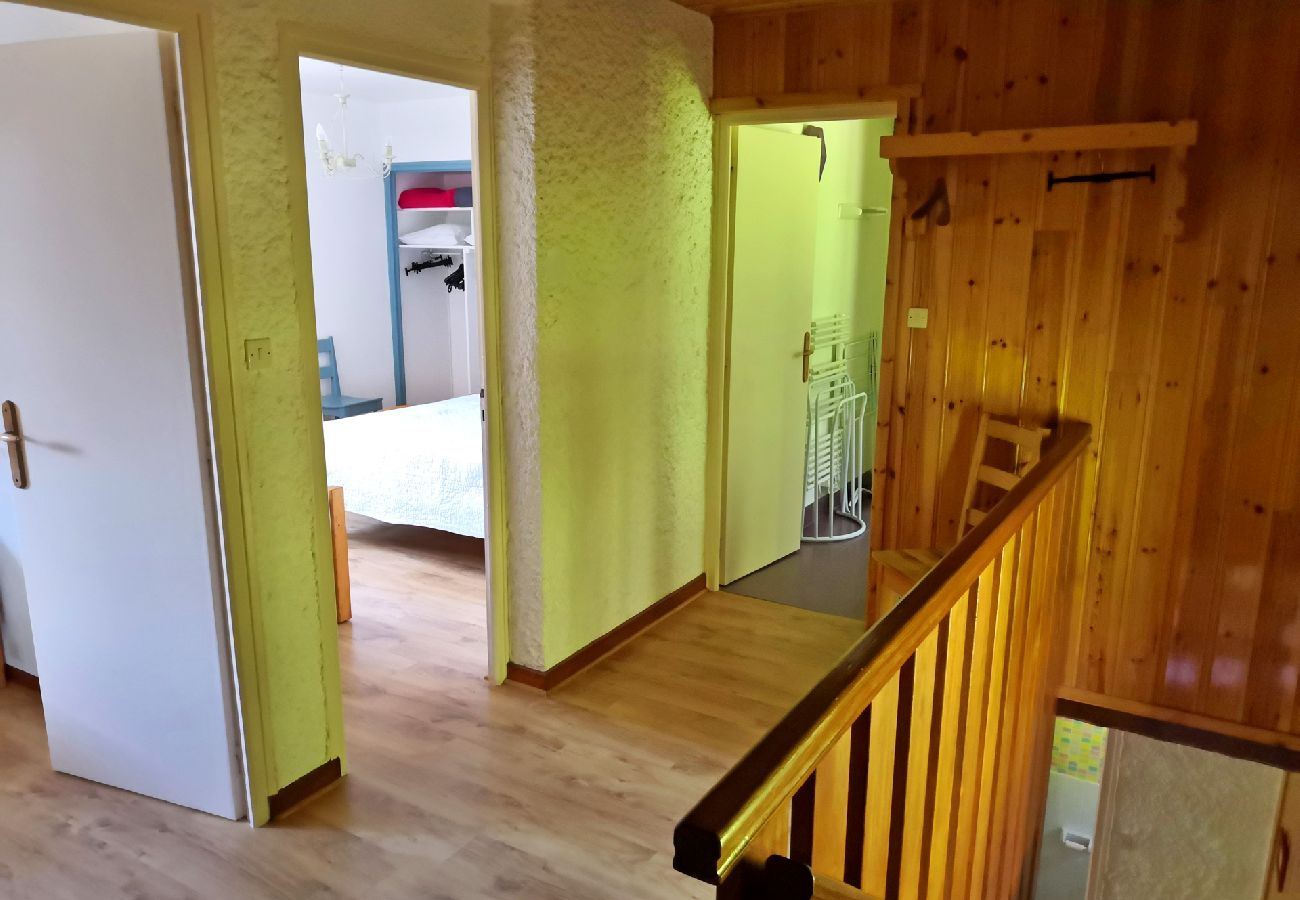 Chalet à Les Carroz d'Arâches - Chalet 12 personnes, proche pistes - DAR579