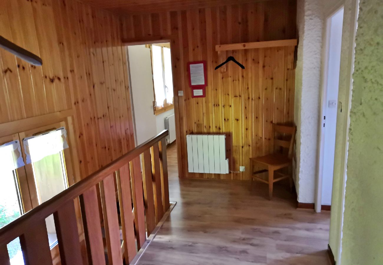 Chalet à Les Carroz d'Arâches - Chalet 12 personnes, proche pistes - DAR579