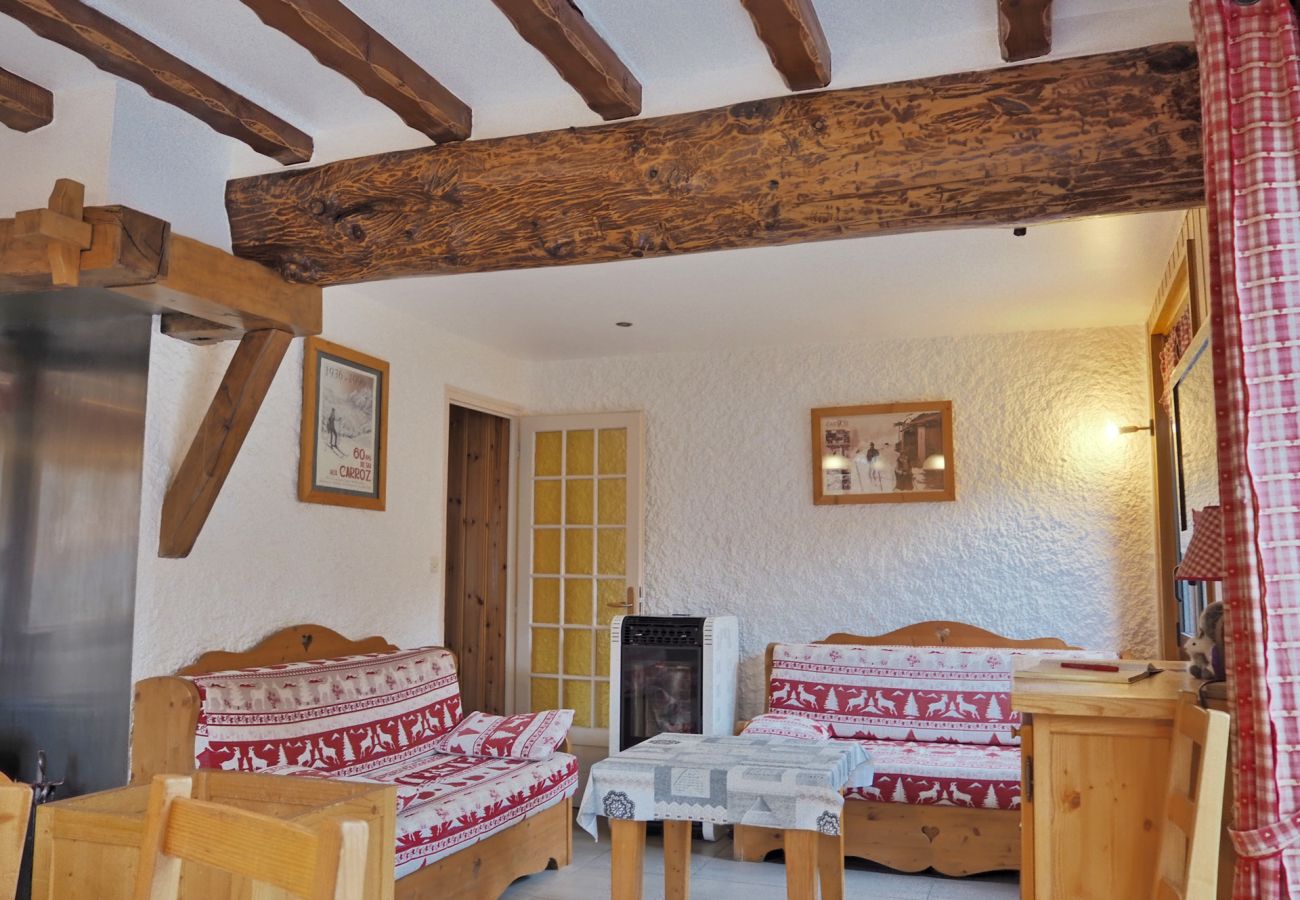 Chalet à Les Carroz d'Arâches - Chalet 12 personnes, proche pistes - DAR579