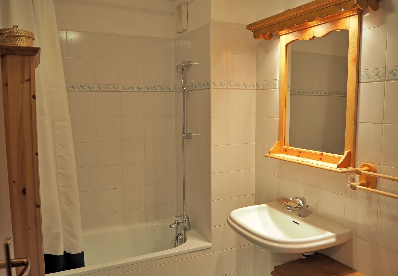 Appartement à Les Carroz d'Arâches - PROMOTION -20% de dernière minute, Les Carroz d'Arâches proche centre appartement 4 /5 personnes - SAB578  