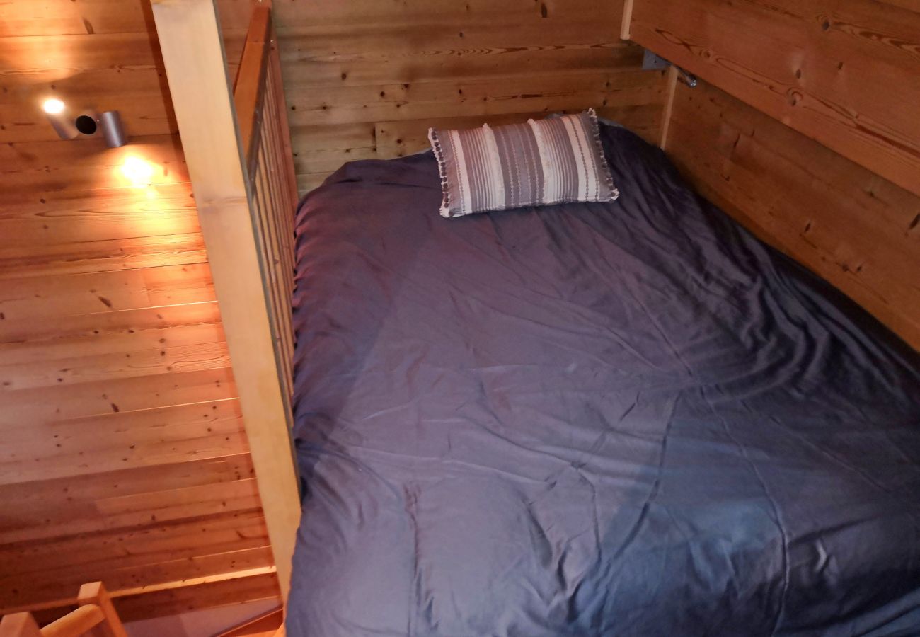 Appartement à Les Carroz d'Arâches - Chalet 6 personnes, proche centre et pistes - FLE585