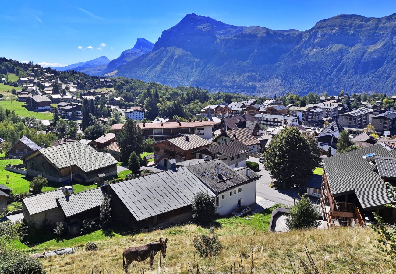 Appartement à Les Carroz d'Arâches - Chalet 6 personnes, proche centre et pistes - FLE585