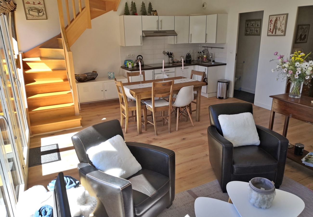 Appartement à Les Carroz d'Arâches - Chalet 6 personnes, proche centre et pistes - FLE585