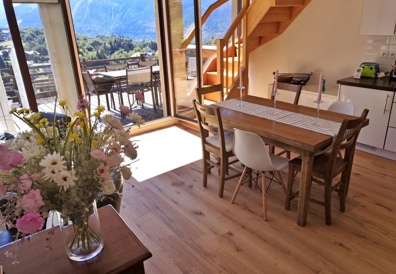 Appartement à Les Carroz d'Arâches - Chalet 6 personnes, proche centre et pistes - FLE585