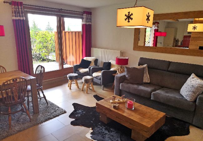 Appartement à Les Carroz d'Arâches - Spacieux appartement de vacances pour 6 personnes - OLI590