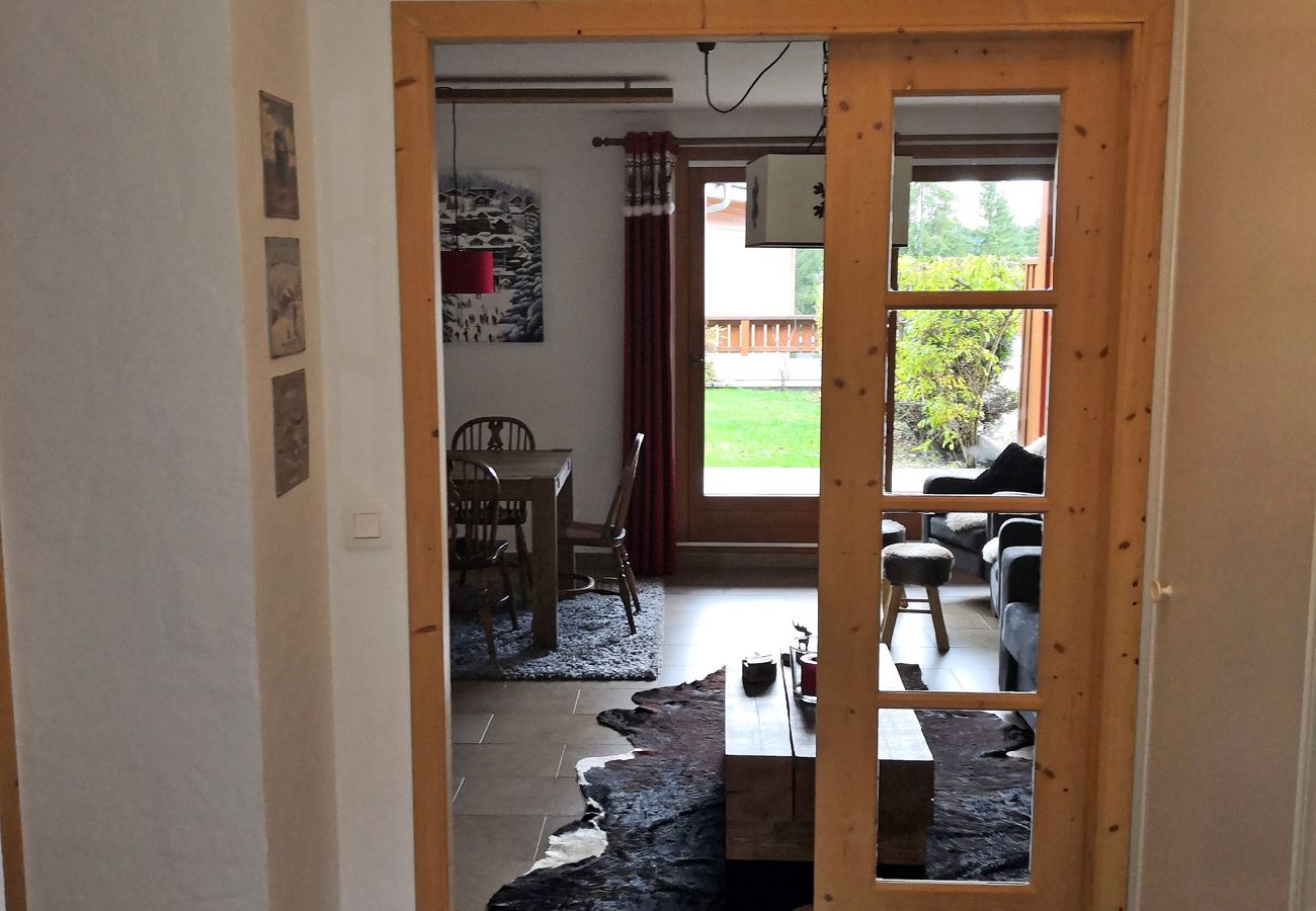 Appartement à Les Carroz d'Arâches - Spacieux appartement de vacances pour 6 personnes - OLI590