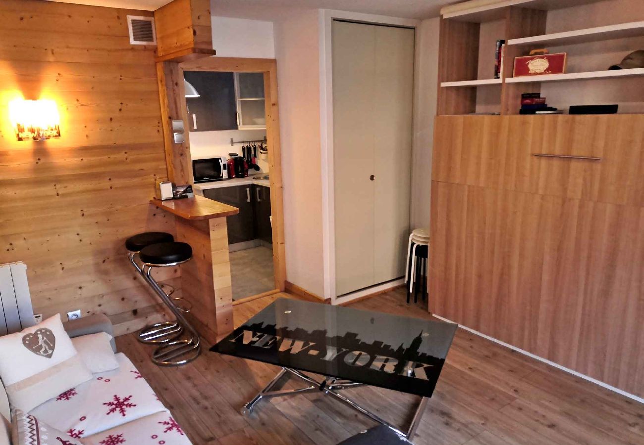 Appartement à Les Carroz d'Arâches - Centre station, studio récemment rénové, pour 2 personnes - RHO601