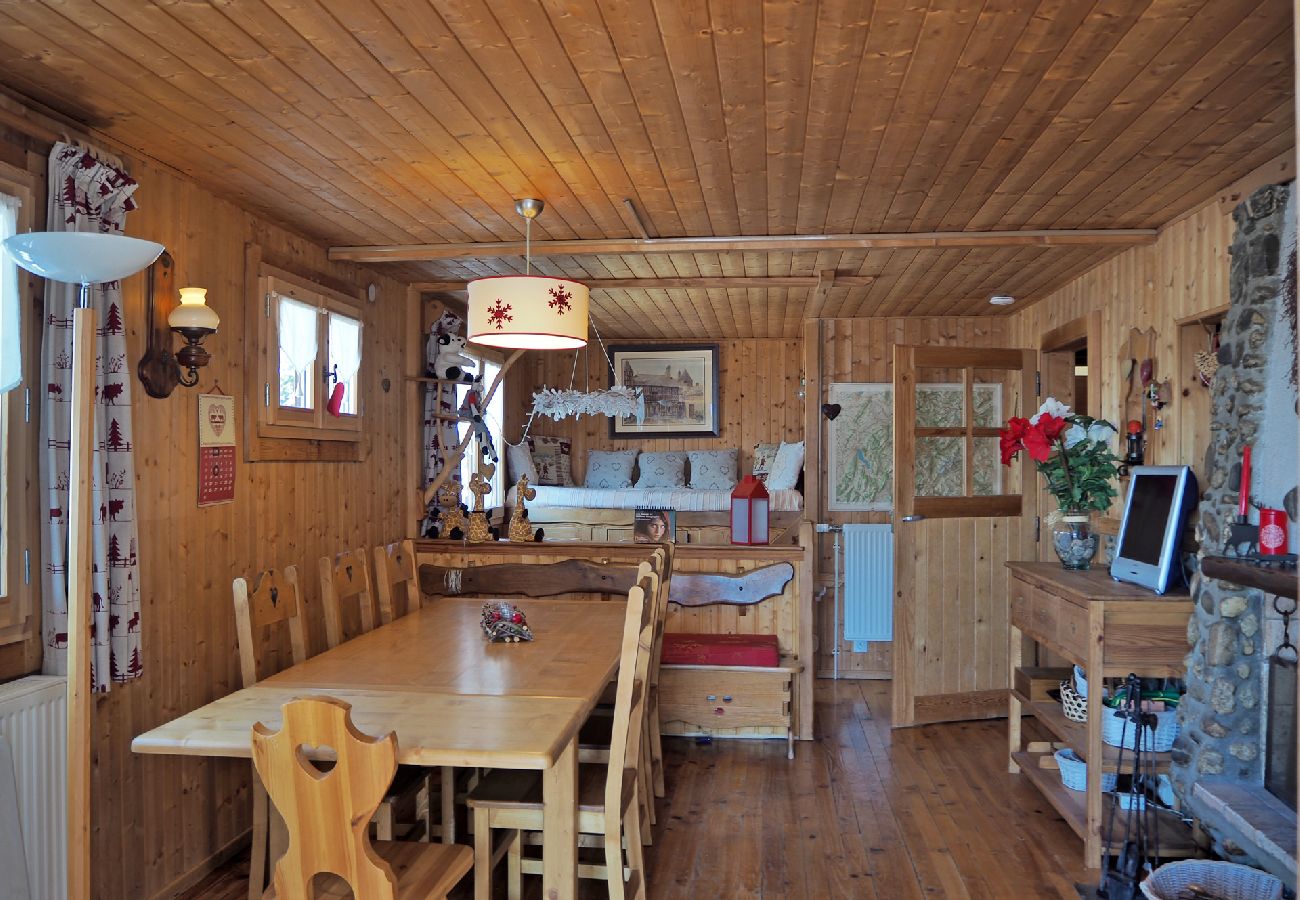 Chalet à Les Carroz d'Arâches - Chalet familial sur les hauteurs des Carroz, pour 10 personnes - GRA606