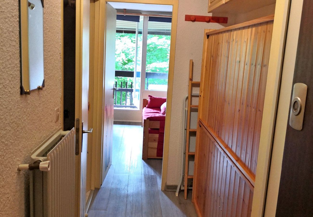 Studio à Les Carroz d'Arâches - Appartement pour 4 personnes avec parking et local à ski - PRB611