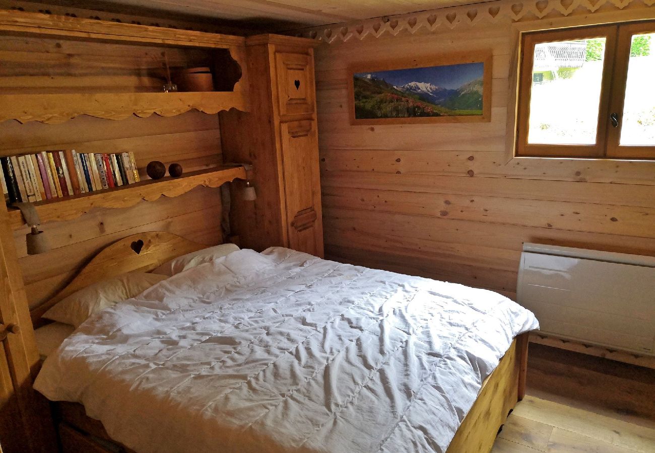 Appartement à Les Carroz d'Arâches - Bas de chalet rénové pour 6 personnes avec parking privatif - BCH614