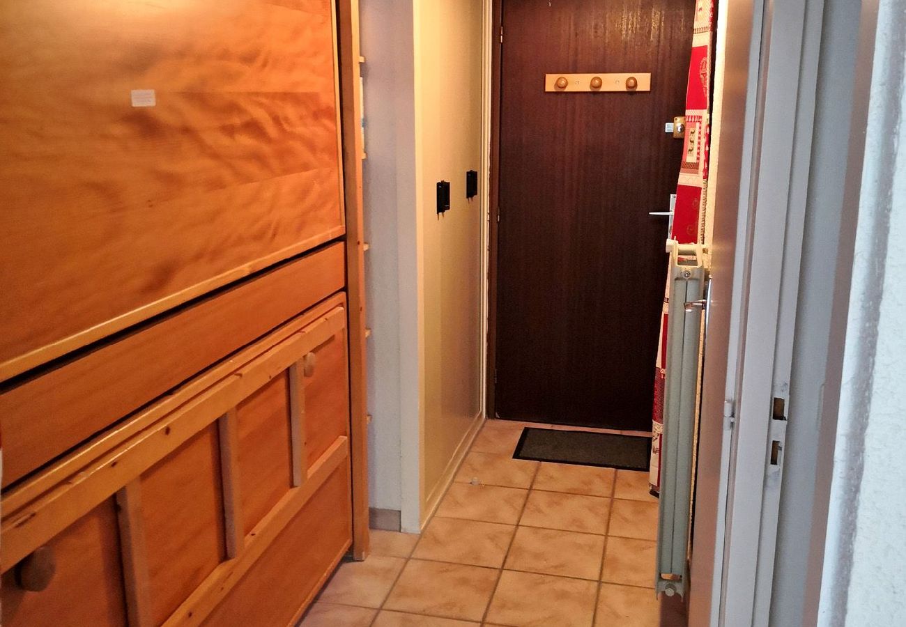 Appartement à Les Carroz d'Arâches - 2 pièces 4 personnes  proche Aquacîme et ski Bus PRB612