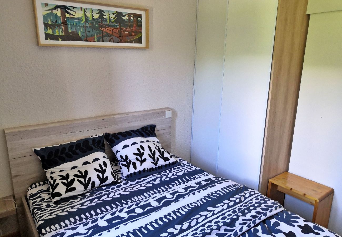 Appartement à Les Carroz d'Arâches - 2 pièces 4 personnes  proche Aquacîme et ski Bus PRB612