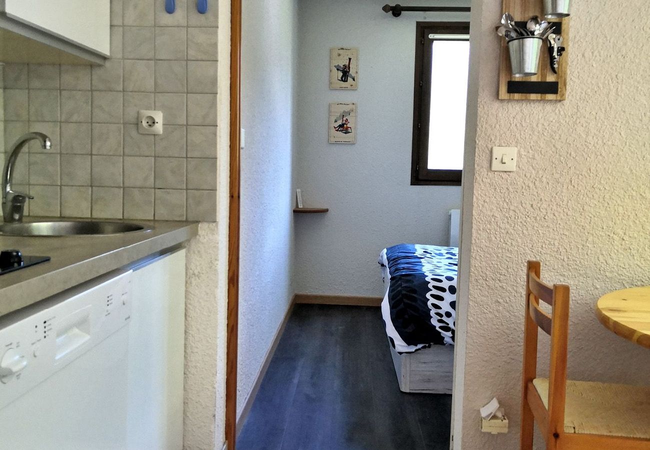 Appartement à Les Carroz d'Arâches - 2 pièces à la montagne 4 personnes , proche Aquacîme et ski bus,  résidence «Près du Bois »