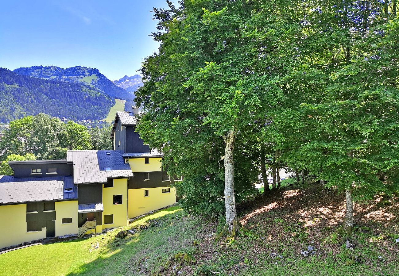 Appartement à Les Carroz d'Arâches - 2 pièces à la montagne 4 personnes , proche Aquacîme et ski bus,  résidence «Près du Bois »